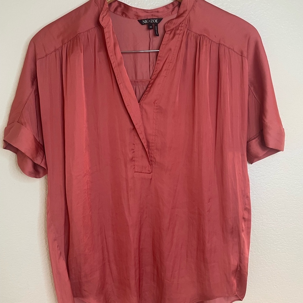 NIC+ZOE Satin Coral Blouse - Picture 3 of 9